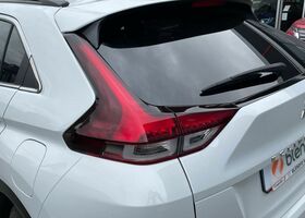 Міцубісі Eclipse Cross 2021 у Європі на Automoto.ua Білий Міцубісі Eclipse Cross, об'ємом двигуна 2.36 л та пробігом 45 тис. км за 30395 $, фото 18 на Automoto.ua