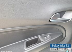 Альфа Ромео Джуниор 2025 в Европе на Automoto.ua Синий Альфа Ромео Джуниор, объемом двигателя 1 л и пробегом 7 тыс. км за 31693 $, фото 9 на Automoto.ua