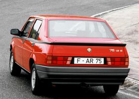 Alfa Romeo 75 null на тест-драйве, фото 5