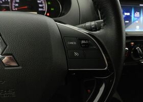 Мицубиси Спейс Стар 2022 в Европе на Automoto.ua Белый Мицубиси Спейс Стар, объемом двигателя 1.19 л и пробегом 59 тыс. км за 14026 $, фото 15 на Automoto.ua
