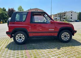 Шевроле Трекер 1989 в Европе на Automoto.ua Красный Шевроле Трекер, объемом двигателя 0 л и пробегом 112 тыс. км за 4662 $, фото 6 на Automoto.ua