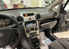 Киа Каренс, объемом двигателя 1.99 л и пробегом 148 тыс. км за 4298 $, фото 25 на Automoto.ua