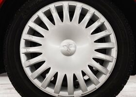 Мицубиси Кольт 2010 в Европе на Automoto.ua Красный Мицубиси Кольт, объемом двигателя 1.12 л и пробегом 66 тыс. км за 6982 $, фото 22 на Automoto.ua
