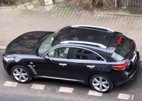 Інфініті QX70, об'ємом двигуна 3.7 л та пробігом 189 тис. км за 18359 $, фото 8 на Automoto.ua