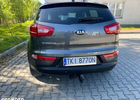 Кіа Sportage, об'ємом двигуна 1.59 л та пробігом 171 тис. км за 9698 $, фото 6 на Automoto.ua