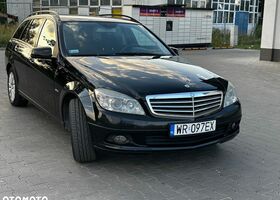 Мерседес Ц-Клас 2009 у Європі на Automoto.ua Чорний Мерседес Ц-Клас, об'ємом двигуна 2.14 л та пробігом 224 тис. км за 22000 $, фото 3 на Automoto.ua