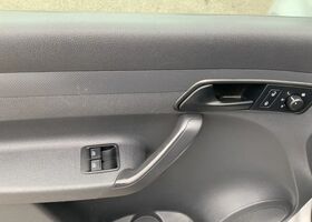 Фольксваген Кадди 2015 в Европе на Automoto.ua Серебряный Фольксваген Кадди, объемом двигателя 1.6 л и пробегом 240 тыс. км за 9595 $, фото 7 на Automoto.ua