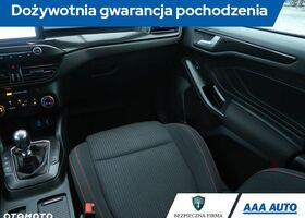 Форд Фокус, об'ємом двигуна 1 л та пробігом 85 тис. км за 14255 $, фото 8 на Automoto.ua