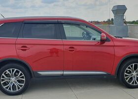 Мицубиси Аутлендер 2016 в Европе на Automoto.ua Мицубиси Аутлендер, объемом двигателя 2.27 л и пробегом 141 тыс. км за 74000 $, фото 6 на Automoto.ua