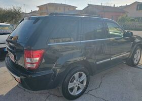 Джип Grand Cherokee 2006 у Європі на Automoto.ua Чорний Джип Grand Cherokee, об'ємом двигуна 2.99 л та пробігом 239 тис. км за 6500 $, фото 4 на Automoto.ua