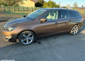 Пежо 308, объемом двигателя 1.2 л и пробегом 158 тыс. км за 7883 $, фото 17 на Automoto.ua