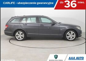 Мерседес Ц-Класс 2008 в Европе на Automoto.ua Черный Мерседес Ц-Класс, объемом двигателя 1 л и пробегом 212 тыс. км за 6538 $, фото 6 на Automoto.ua