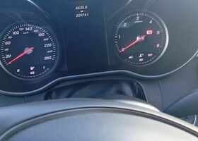 Мерседес Ц-Клас 2014 у Європі на Automoto.ua Білий Мерседес Ц-Клас, об'ємом двигуна 2.14 л та пробігом 210 тис. км за 13076 $, фото 10 на Automoto.ua