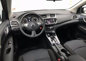 Nissan Sentra 2018 на тест-драйве, фото 17