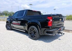 Шевроле Сильверадо 2024 в Европе на Automoto.ua Черный Шевроле Сильверадо, объемом двигателя 6.16 л и пробегом 30 тыс. км за 93702 $, фото 5 на Automoto.ua