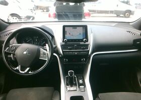 Міцубісі Eclipse Cross 2022 у Європі на Automoto.ua Сірий Міцубісі Eclipse Cross, об'ємом двигуна 2.36 л та пробігом 100 тис. км за 21049 $, фото 3 на Automoto.ua