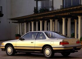 Акура Легенда, Седан 1986 - 1991 2,5 V6 MT (151 л.с.)