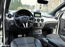 Мерседес Б-клас 2014 у Європі на Automoto.ua Білий Мерседес Б-клас, об'ємом двигуна 2.14 л та пробігом 206 тис. км за 9662 $, фото 27 на Automoto.ua