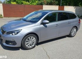 Пежо 308, об'ємом двигуна 1.2 л та пробігом 28 тис. км за 15745 $, фото 2 на Automoto.ua