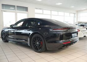 Чорний Порше Panamera, об'ємом двигуна 2.89 л та пробігом 63 тис. км за 99946 $, фото 2 на Automoto.ua