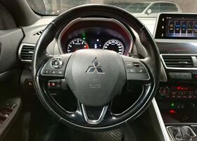 Мицубиси Eclipse Cross 2020 в Европе на Automoto.ua Красный Мицубиси Eclipse Cross, объемом двигателя 0 л и пробегом 65 тыс. км за 20721 $, фото 8 на Automoto.ua