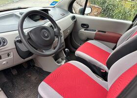 Рено Модус 2005 в Европе на Automoto.ua Серый Рено Модус, объемом двигателя 1.6 л и пробегом 208 тыс. км за 704 $, фото 10 на Automoto.ua