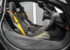 Білий МакЛарен 720S, об'ємом двигуна 3.99 л та пробігом 17 тис. км за 289386 $, фото 7 на Automoto.ua