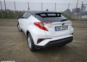 Тойота C-HR, объемом двигателя 1.8 л и пробегом 23 тыс. км за 19870 $, фото 4 на Automoto.ua