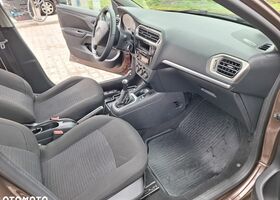 Пежо 301, объемом двигателя 1.2 л и пробегом 210 тыс. км за 3888 $, фото 3 на Automoto.ua