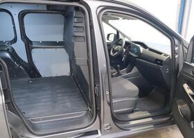 Фольксваген Кадди 2022 в Европе на Automoto.ua Серый Фольксваген Кадди, объемом двигателя 1.97 л и пробегом 80 тыс. км за 16880 $, фото 3 на Automoto.ua