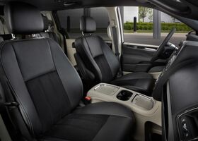 Dodge Grand Caravan 2016 на тест-драйві, фото 8