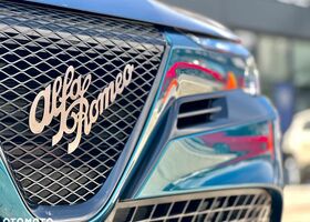 Альфа Ромео Джуниор 2025 в Европе на Automoto.ua Синий Альфа Ромео Джуниор, объемом двигателя 1 л и пробегом 2 тыс. км за 31453 $, фото 3 на Automoto.ua