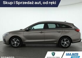 Хендай i30, объемом двигателя 1 л и пробегом 12 тыс. км за 18359 $, фото 2 на Automoto.ua