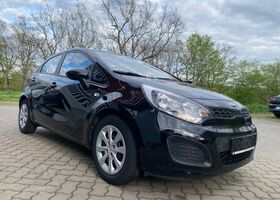 Черный Киа Рио, объемом двигателя 1.25 л и пробегом 40 тыс. км за 8924 $, фото 3 на Automoto.ua