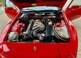 Красный Порше 944, объемом двигателя 2.45 л и пробегом 78 тыс. км за 26898 $, фото 8 на Automoto.ua