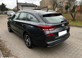 Хендай i30, объемом двигателя 1 л и пробегом 30 тыс. км за 9503 $, фото 2 на Automoto.ua