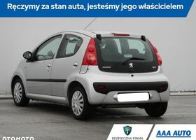 Пежо 107, объемом двигателя 1 л и пробегом 97 тыс. км за 3240 $, фото 4 на Automoto.ua