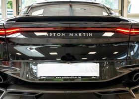 Чорний Астон Мартін ДБС, об'ємом двигуна 5.2 л та пробігом 2 тис. км за 354104 $, фото 8 на Automoto.ua