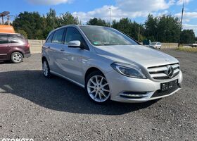 Мерседес Б-класс 2014 в Европе на Automoto.ua Серый Мерседес Б-класс, объемом двигателя 1 л и пробегом 146 тыс. км за 10872 $, фото 4 на Automoto.ua
