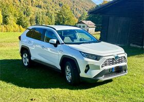Тойота РАВ 4 2019 в Европе на Automoto.ua Белый Тойота РАВ 4, объемом двигателя 2.49 л и пробегом 150 тыс. км за 23530 $, фото 1 на Automoto.ua