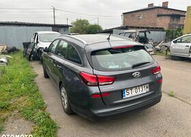 Хендай i30, об'ємом двигуна 1.58 л та пробігом 165 тис. км за 5400 $, фото 3 на Automoto.ua