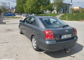 Тойота Авенсіс, об'ємом двигуна 1.79 л та пробігом 311 тис. км за 2592 $, фото 4 на Automoto.ua