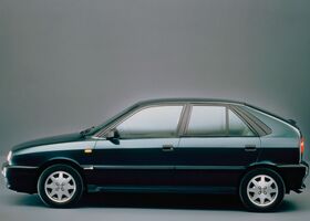 Лянча Дельта, Хэтчбек 1993 - 1998 II (836) 2.0 16V