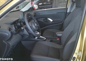 Тойота Yaris Cross, об'ємом двигуна 1.49 л та пробігом 1 тис. км за 25443 $, фото 8 на Automoto.ua