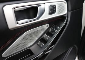 Форд Эксплорер 2021 в Европе на Automoto.ua Белый Форд Эксплорер, объемом двигателя 2.96 л и пробегом 108 тыс. км за 46115 $, фото 25 на Automoto.ua