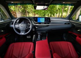 Розкішний салон седану Lexus ES 2021