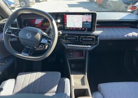 Рено R 4 2025 в Европе на Automoto.ua Синий Рено R 4, объемом двигателя 0 л и пробегом 195 тыс. км за 40845 $, фото 7 на Automoto.ua