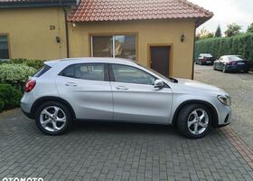 Мерседес ГЛА-Класс 2019 в Европе на Automoto.ua Серый Мерседес ГЛА-Класс, объемом двигателя 1 л и пробегом 88 тыс. км за 20218 $, фото 3 на Automoto.ua