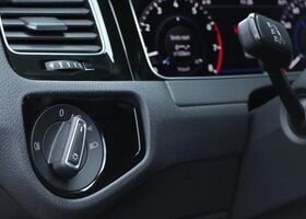 Фольксваген Гольф Вариант 2018 в Европе на Automoto.ua Серый Фольксваген Гольф Вариант, объемом двигателя 1.5 л и пробегом 57 тыс. км за 24898 $, фото 12 на Automoto.ua