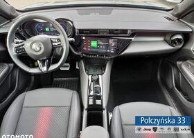 Альфа Ромео Джуниор 2025 в Европе на Automoto.ua Серый Альфа Ромео Джуниор, объемом двигателя 1 л и пробегом 6 тыс. км за 31693 $, фото 2 на Automoto.ua
